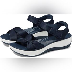 Clark’s Arla‎ Shore navy sandal NWT in box